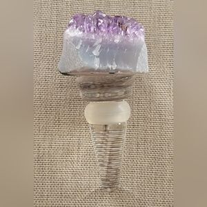 Wine bottle stopper